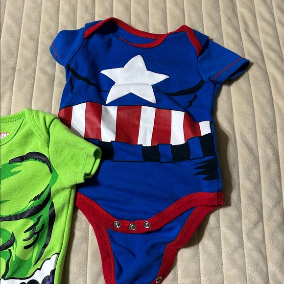 Marvel Avengers Baby Onesie size 3 to 6 month set of five onesies - Picture 7 of 8